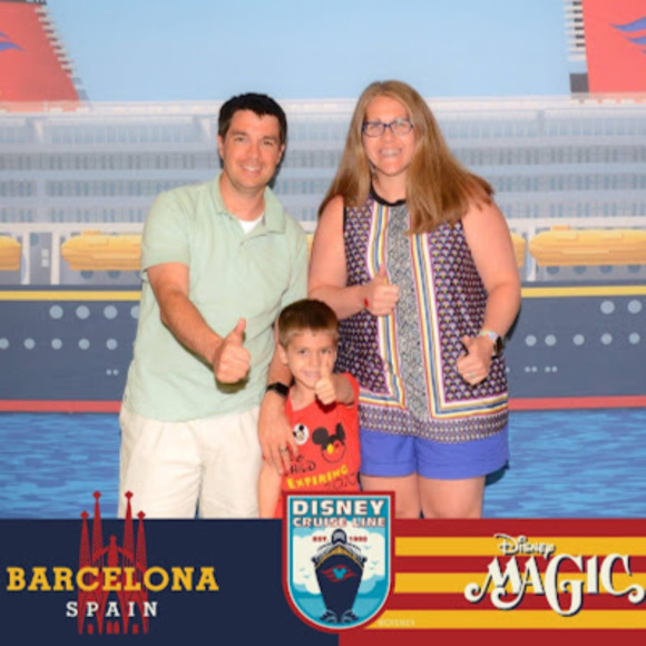 Meet your Posher, Danielle - Picture 1 of 1